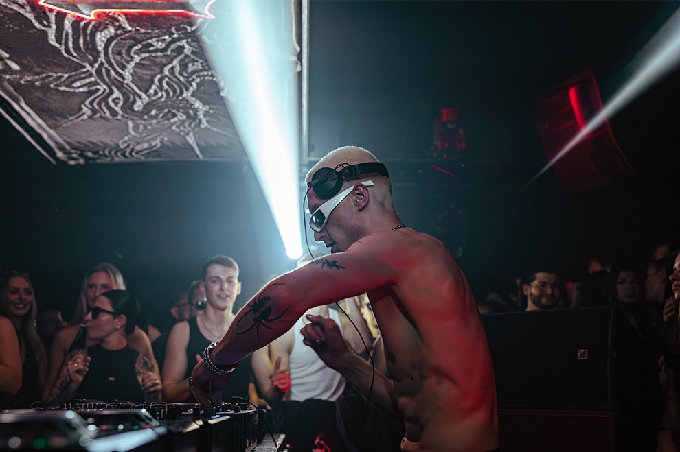 UNREAL BY NIGHT x KUKO ALL NIGHT LONG | AFAS Live