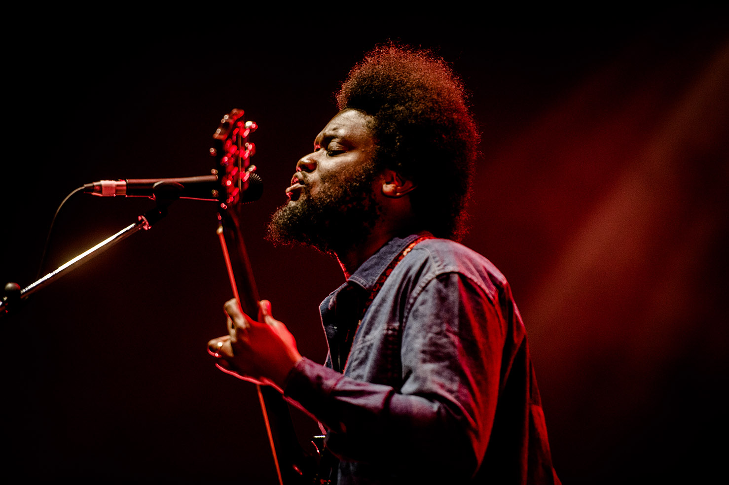 Michael Kiwanuka in Afas Live: prachtvent, prachtconcert | AFAS Live