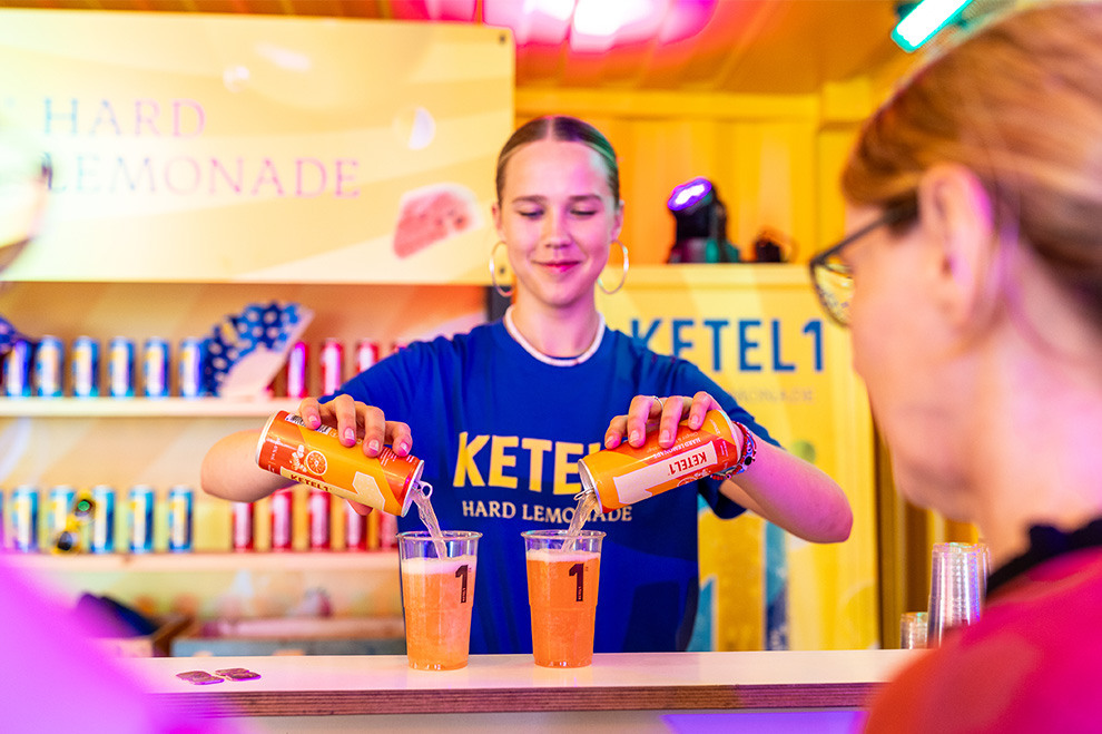 Nieuw bij AFAS Live: KETEL 1 Hard Lemonade Bloodorange & Ginger. | AFAS Live