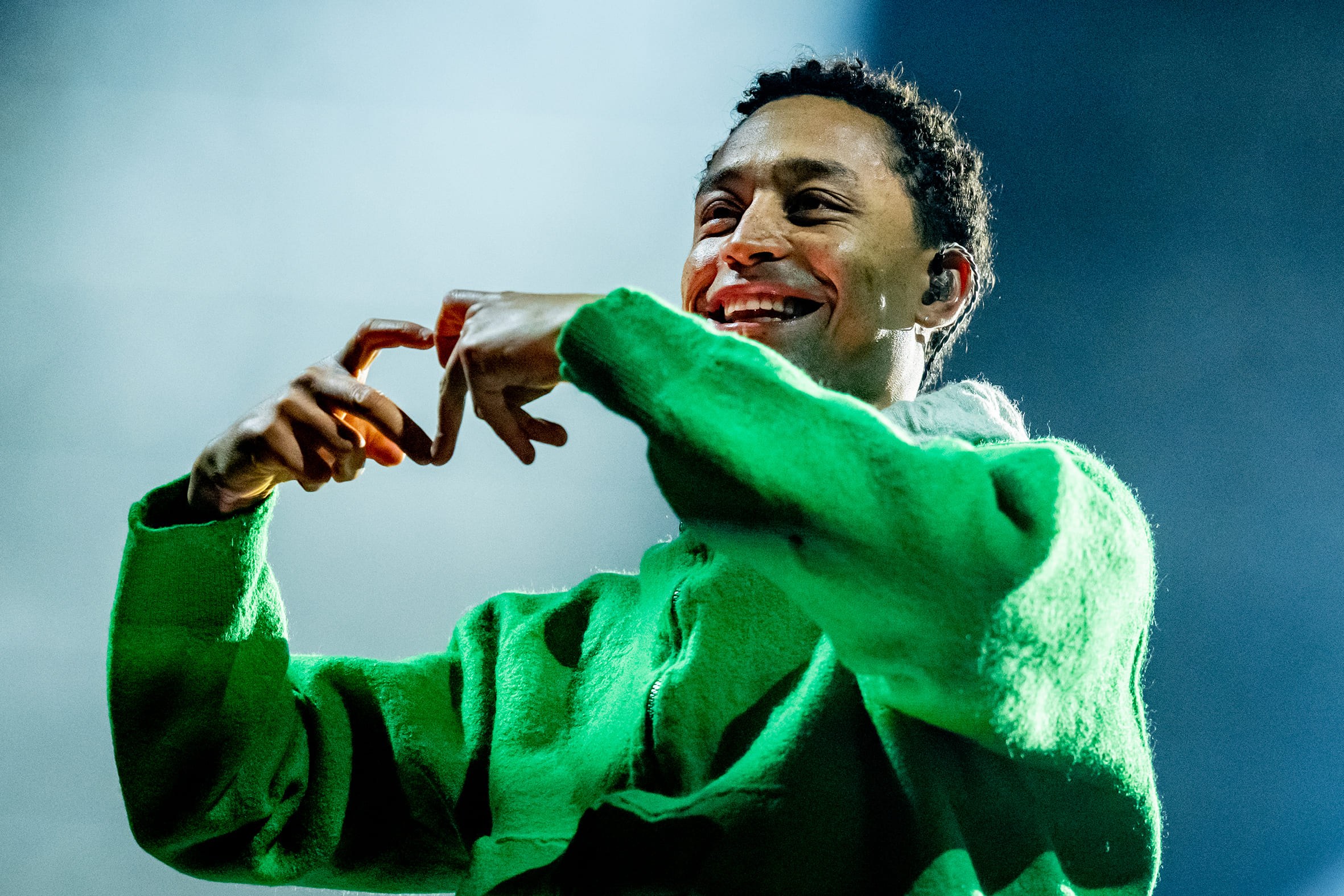 "Loyle Carner doet zelfs de stoerste jongens smelten" | AFAS Live